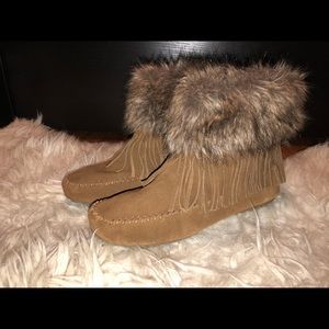 Minnetonka Fur Fringe Booties